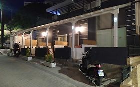 Stratos Family Apartments & Studios